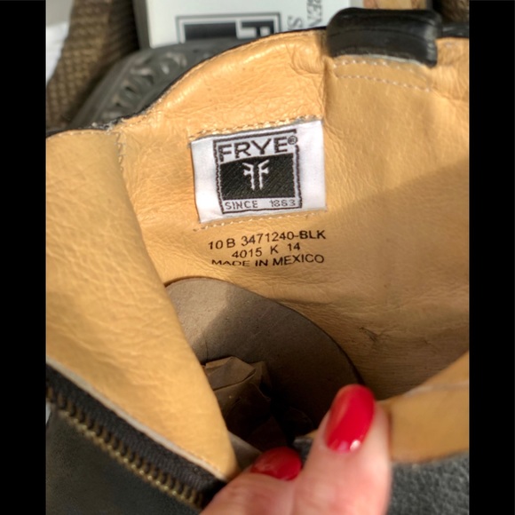 ⭐️SOLD!!!⭐️ Frye Ilana Whipstitch Ankle Boot - Picture 12 of 12